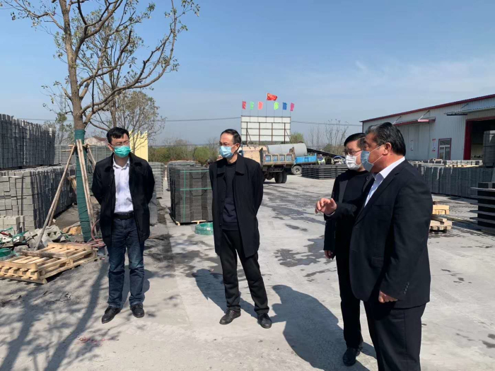 合肥3月17日上午，巢湖市政協(xié)王主席，散兵鎮(zhèn)黨委胡書記調(diào)研我企業(yè)復(fù)工情況